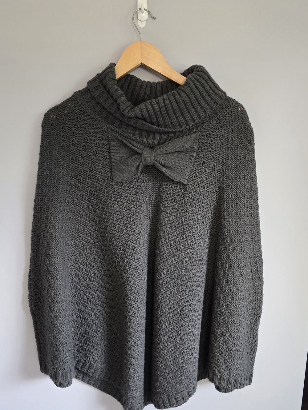 Charcoal Bow-Accent Women's Turtleneck Sweater
